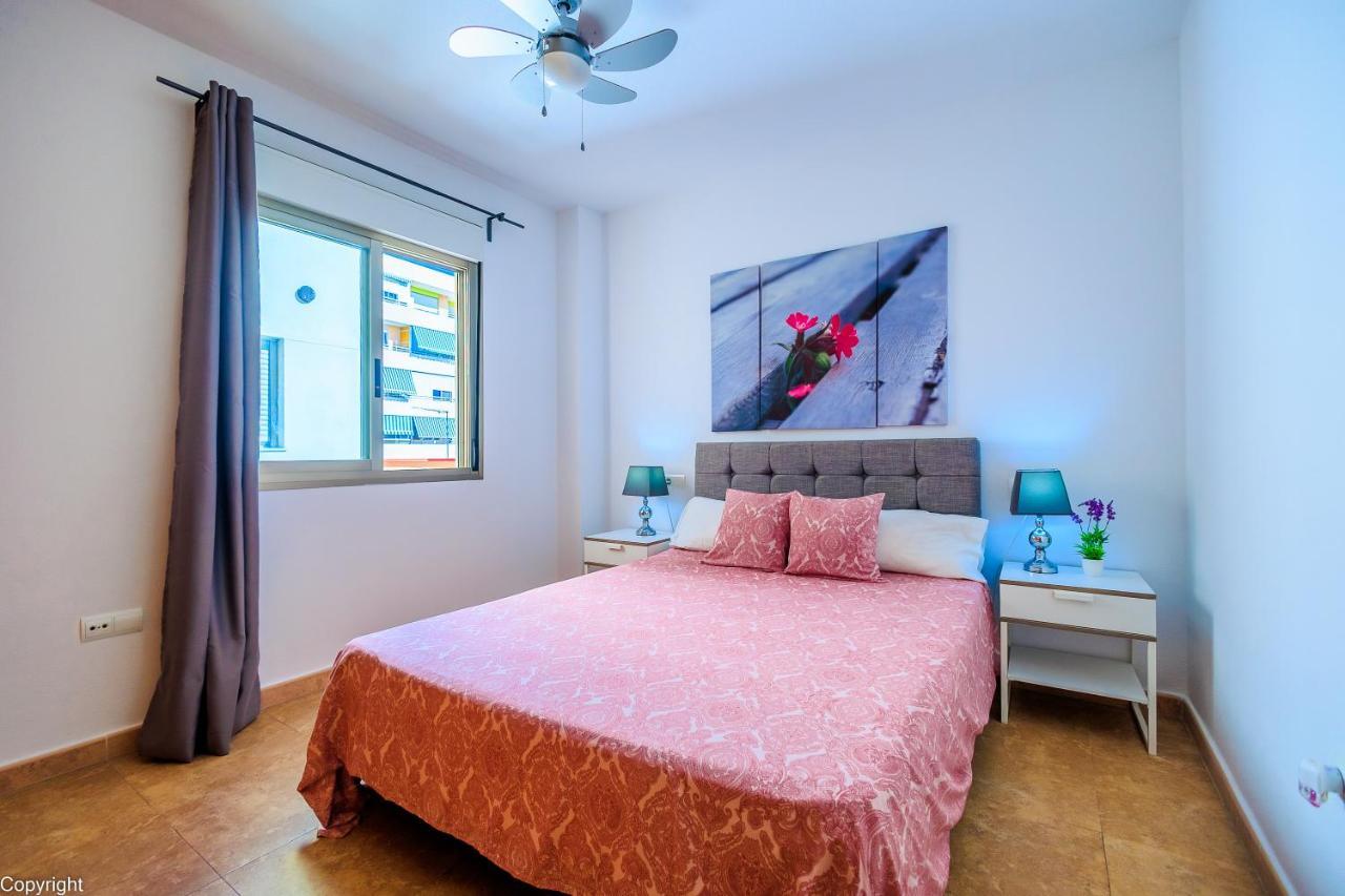 Apartamentos Madrid 또레비에하 외부 사진