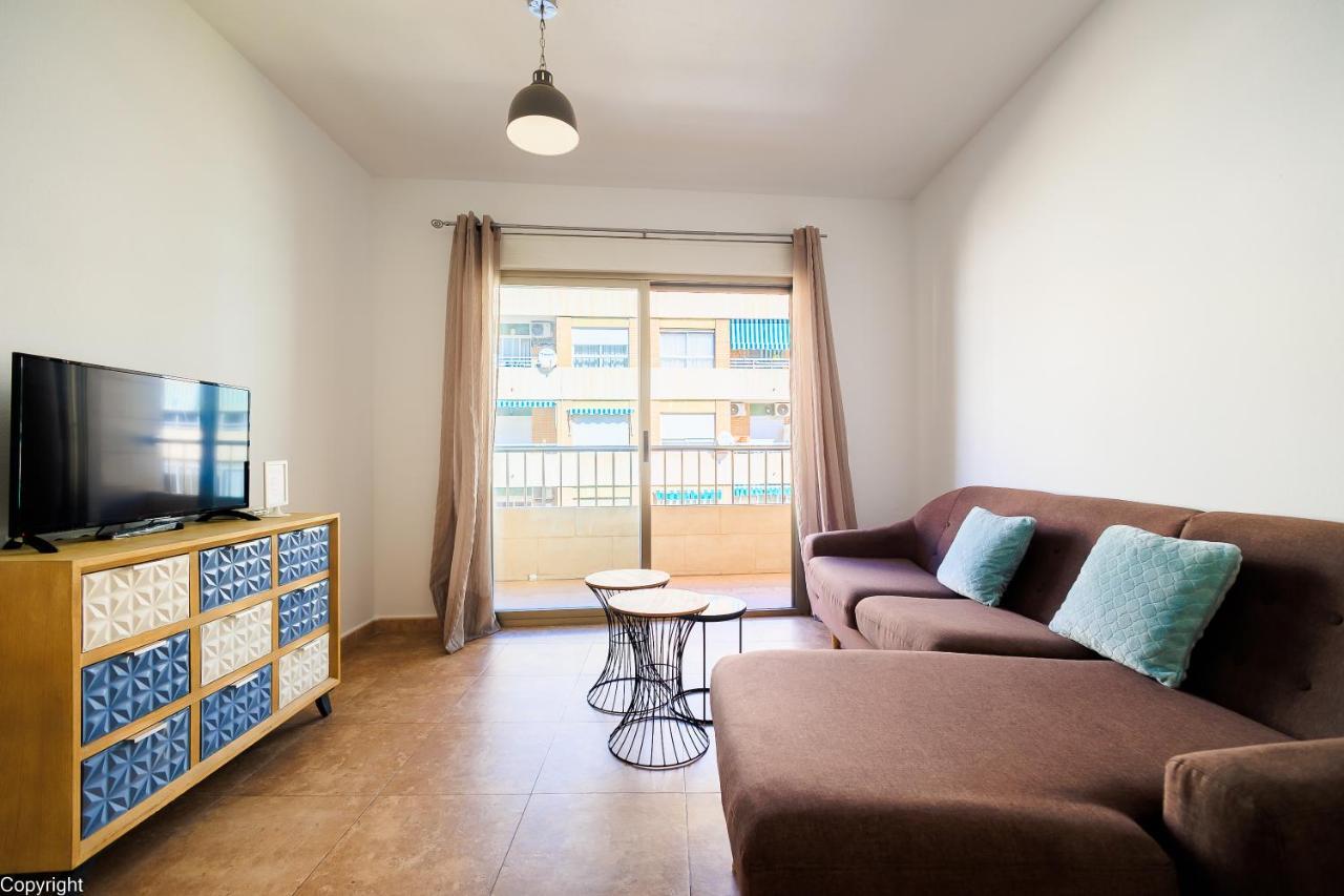 Apartamentos Madrid 또레비에하 외부 사진