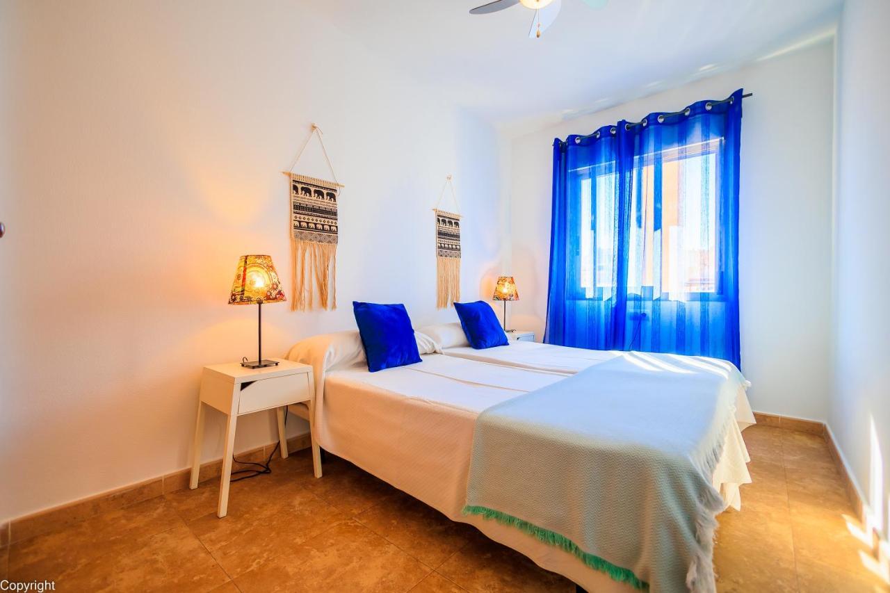 Apartamentos Madrid 또레비에하 외부 사진