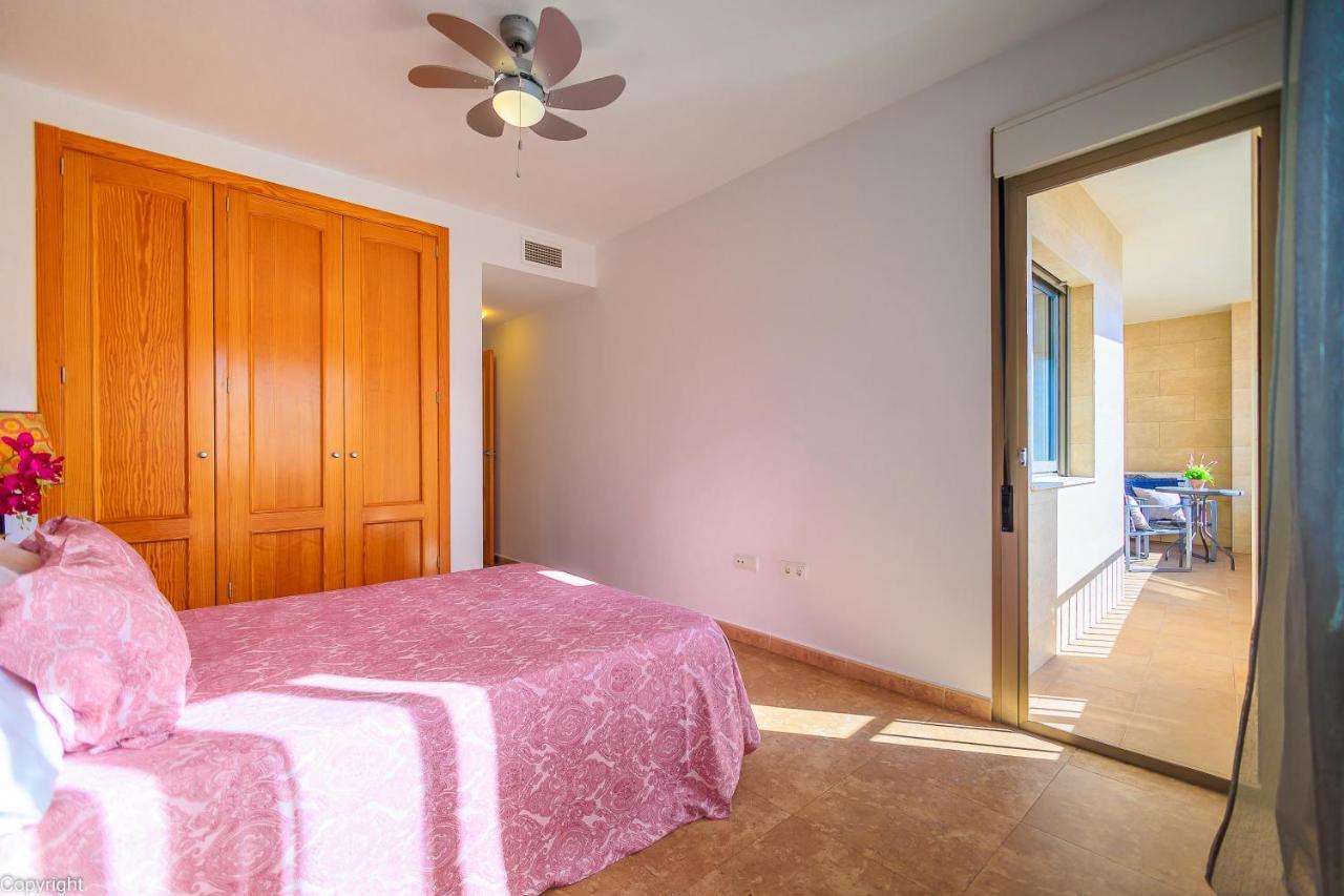 Apartamentos Madrid 또레비에하 외부 사진