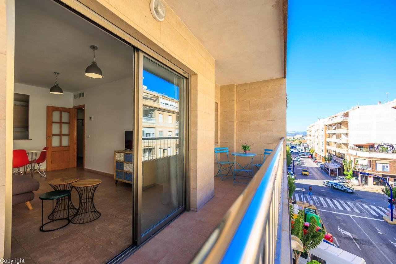 Apartamentos Madrid 또레비에하 외부 사진