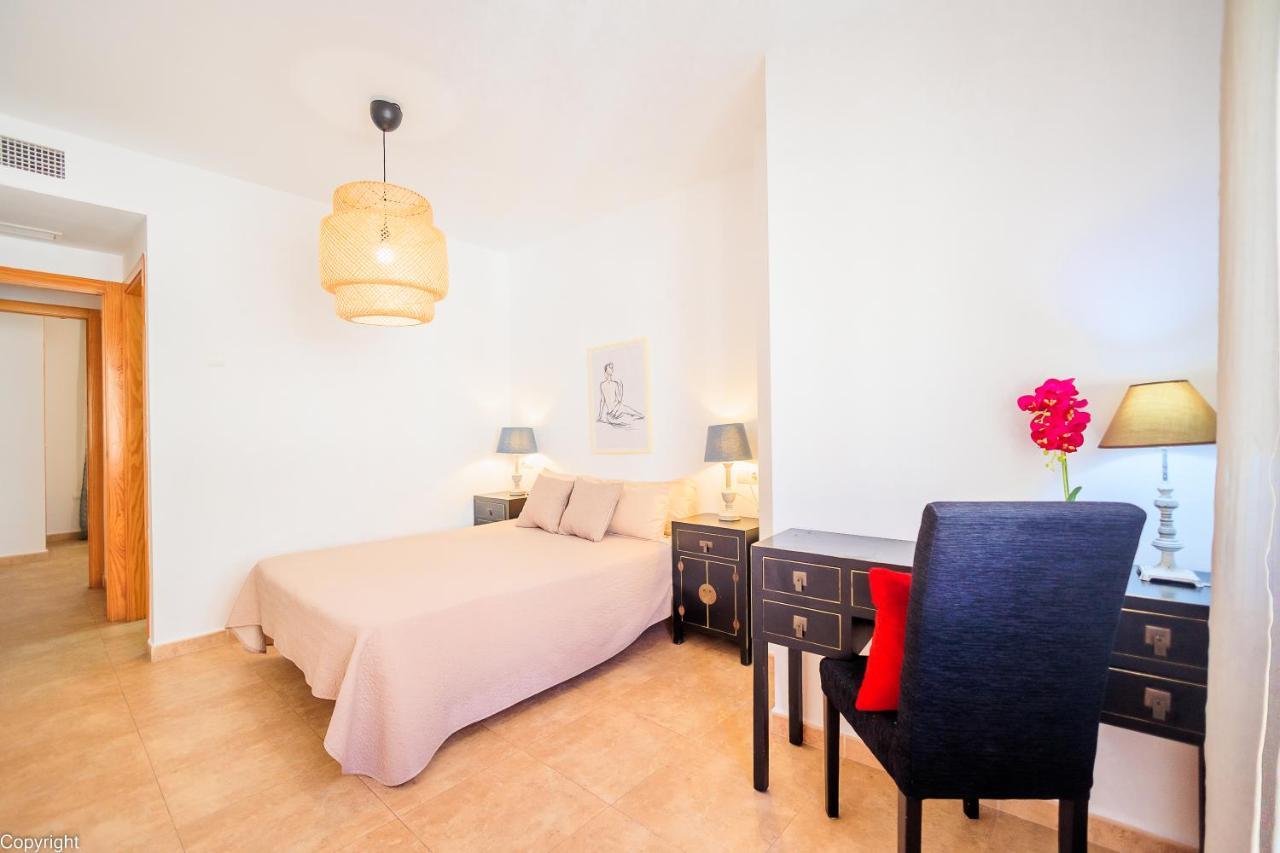 Apartamentos Madrid 또레비에하 외부 사진