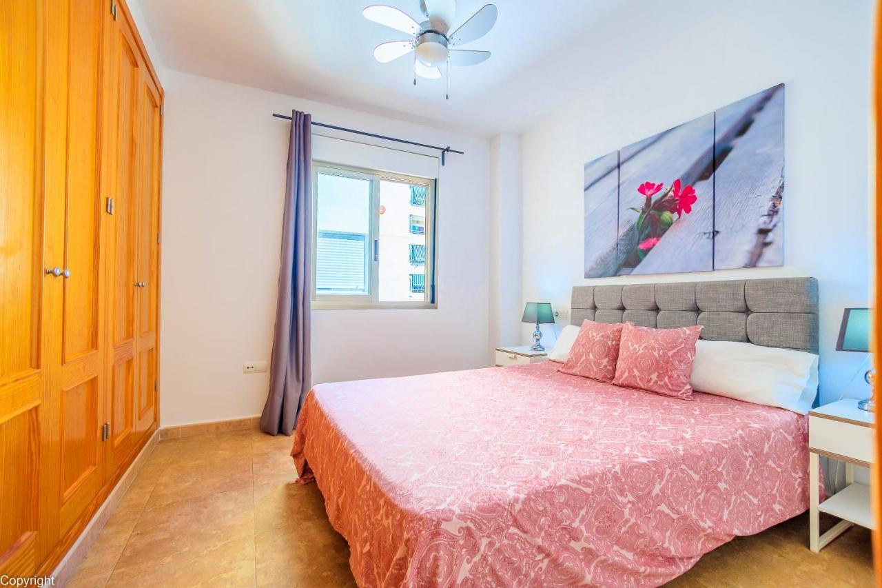 Apartamentos Madrid 또레비에하 외부 사진