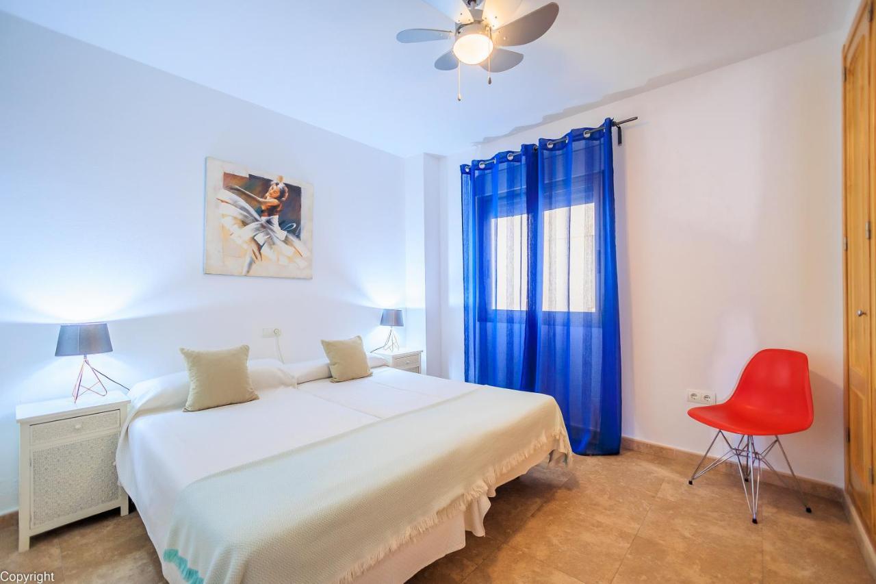 Apartamentos Madrid 또레비에하 외부 사진