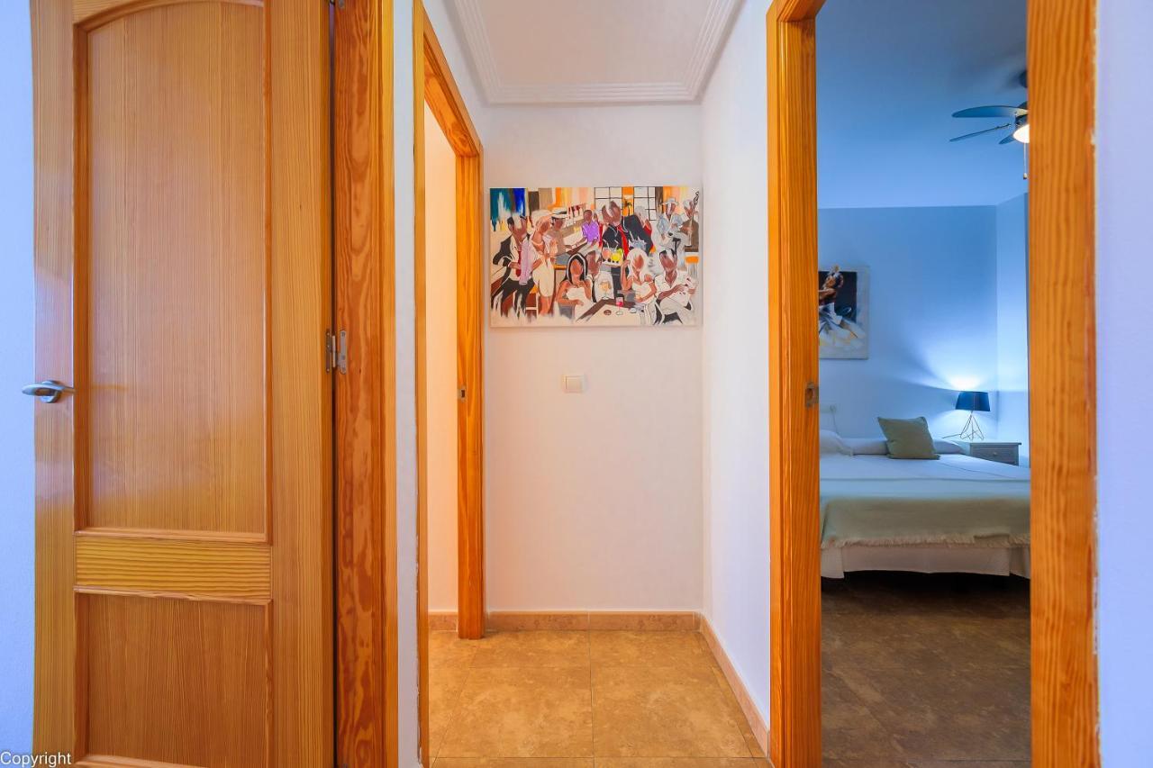 Apartamentos Madrid 또레비에하 외부 사진