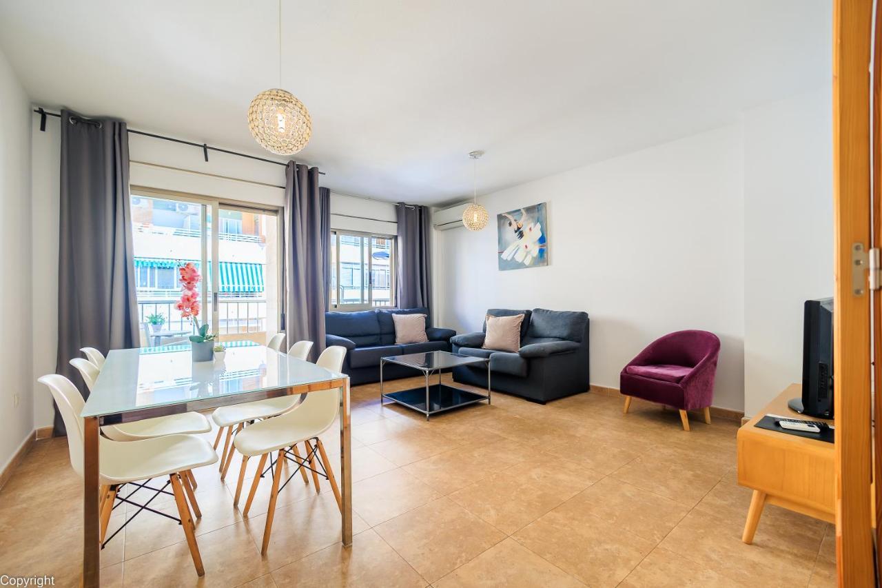 Apartamentos Madrid 또레비에하 외부 사진