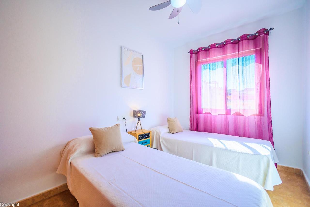 Apartamentos Madrid 또레비에하 외부 사진