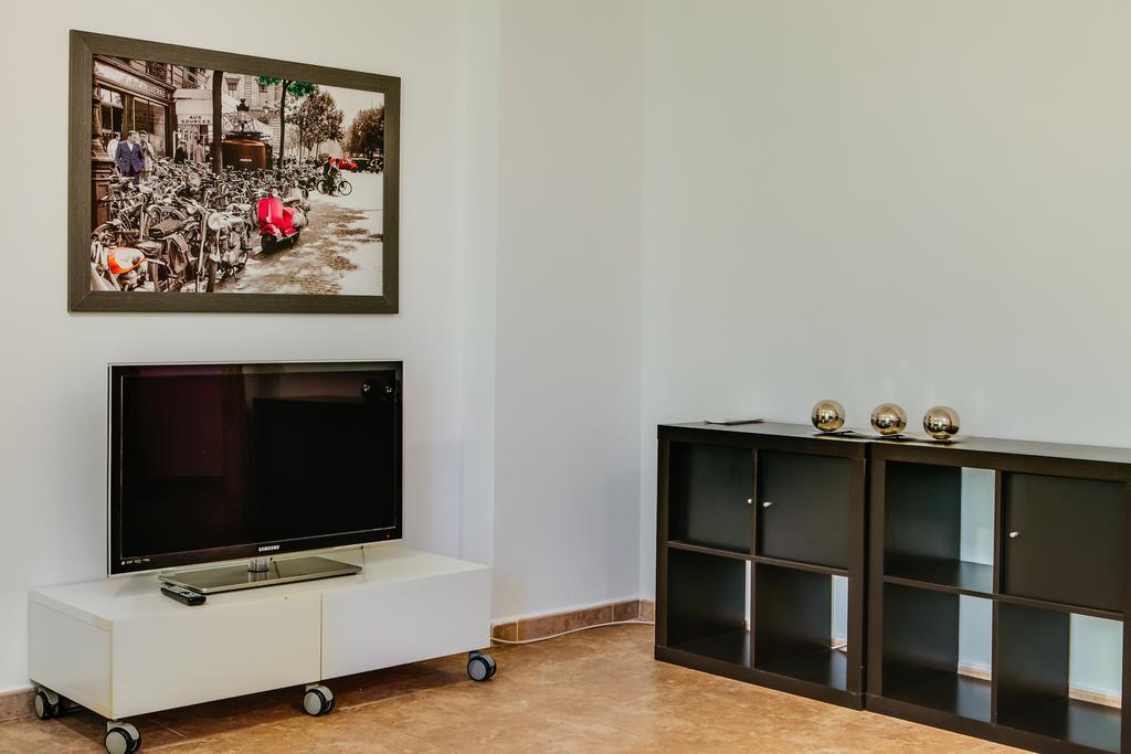 Apartamentos Madrid 또레비에하 외부 사진