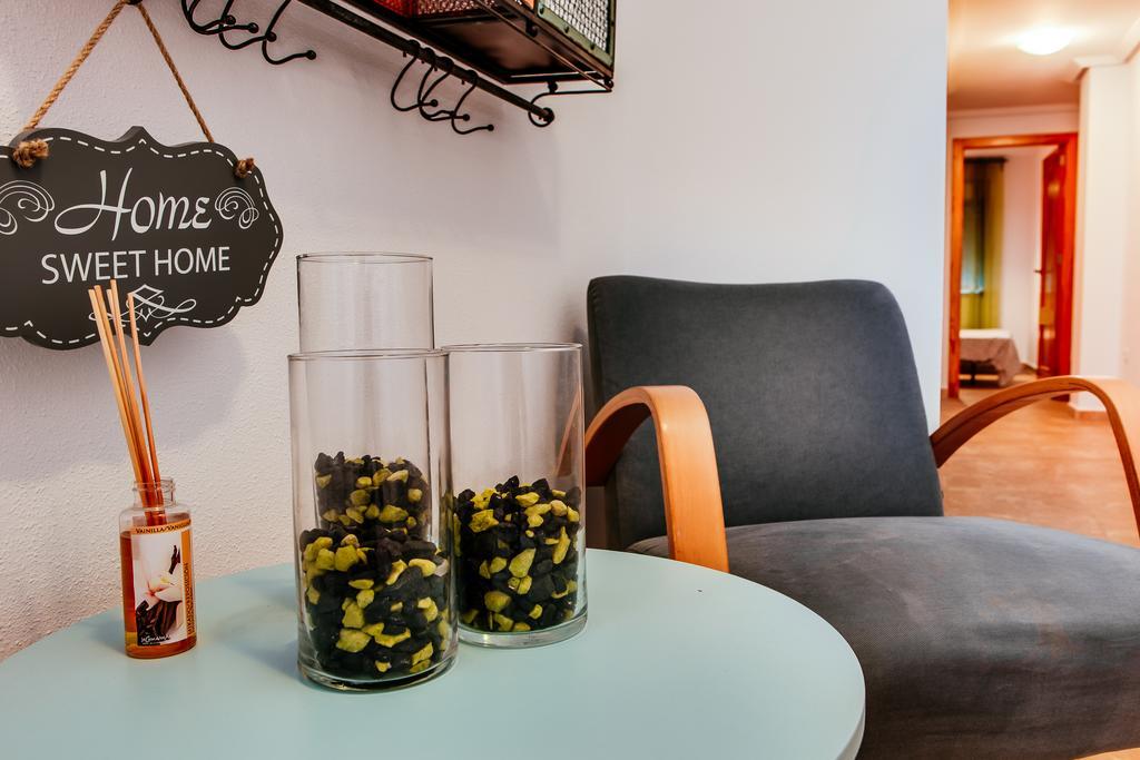 Apartamentos Madrid 또레비에하 외부 사진