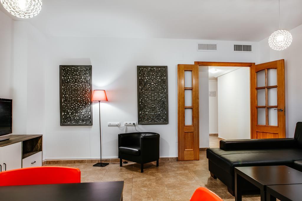 Apartamentos Madrid 또레비에하 외부 사진