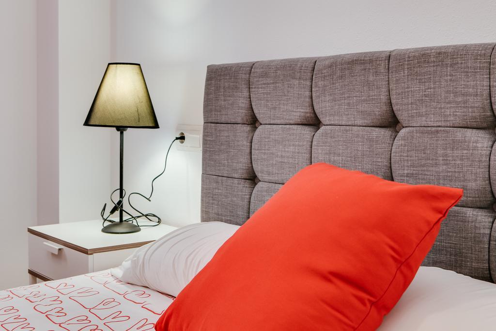 Apartamentos Madrid 또레비에하 외부 사진