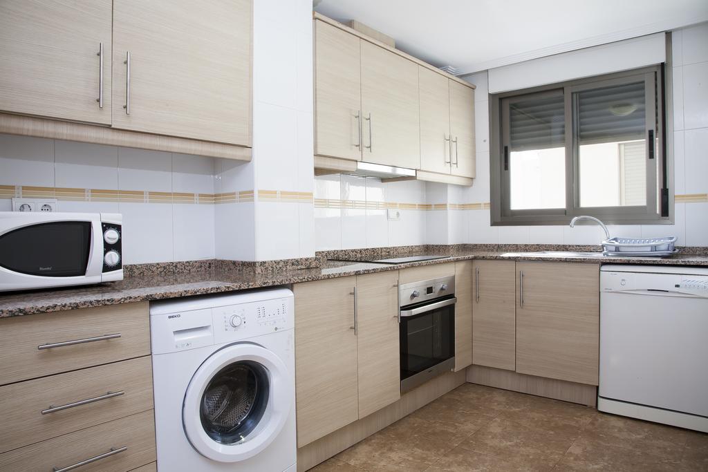 Apartamentos Madrid 또레비에하 외부 사진